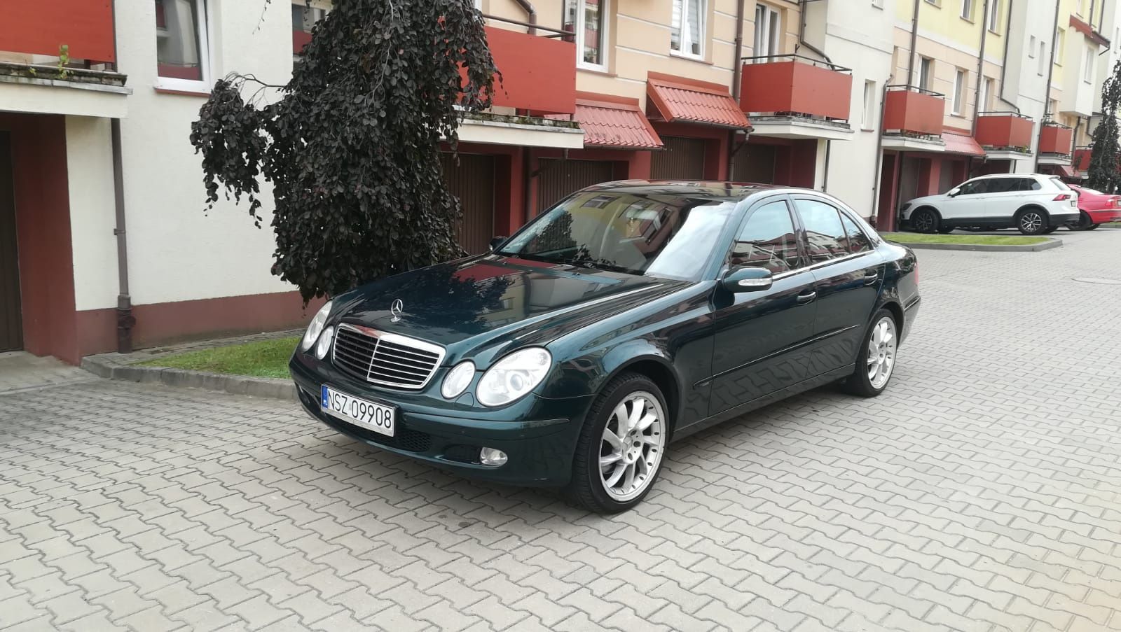 Sprzedam ładnego i zadbanego Mercedesa benzyna z gazem .Automat klima