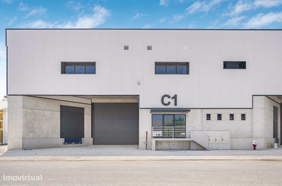 Armazém à venda , Quinta de Matos