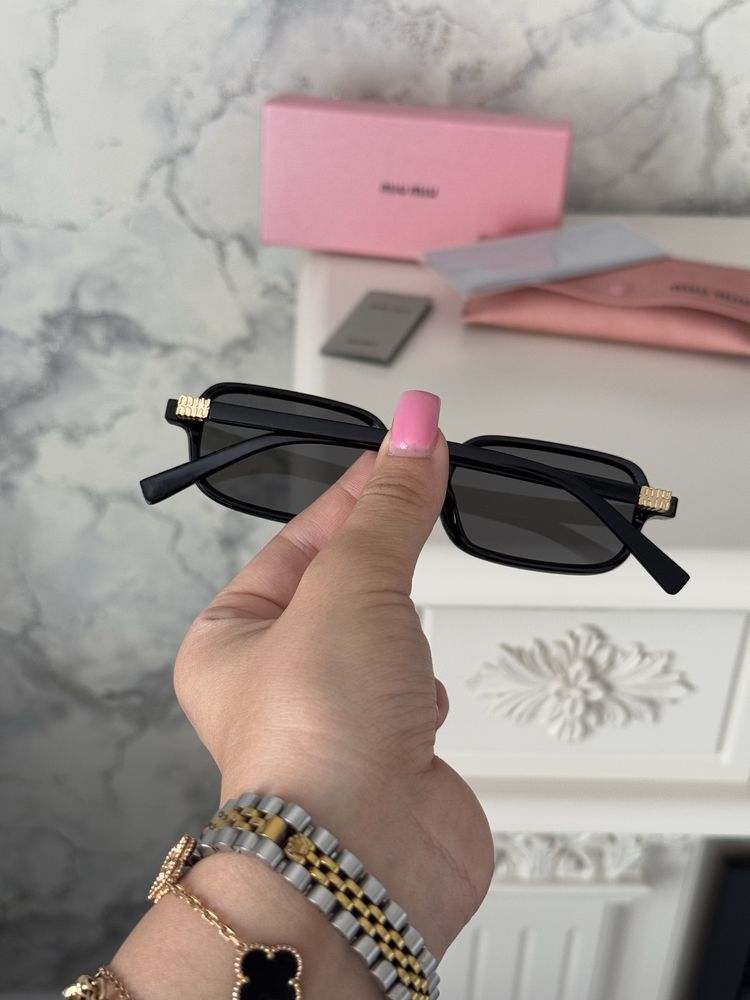 Солнцезащитные очки miu miu тренд 2025 все модели