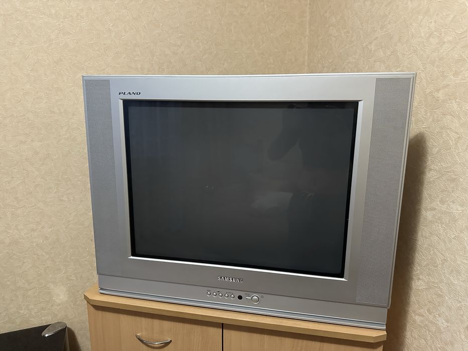Телевизор  самсунг
