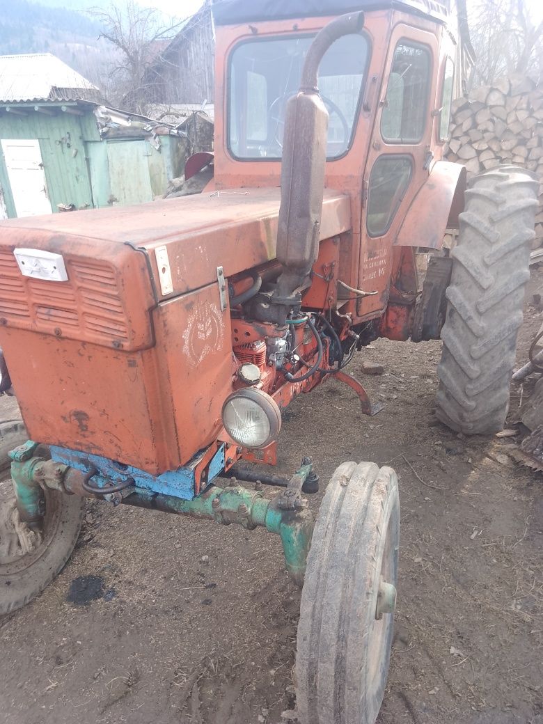Продам Т-40 в не поганому стані 
Виламаний зуб на третій передачі, інш