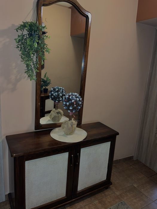 Zestaw mebli do przedpokoju własnoręcznie robione.