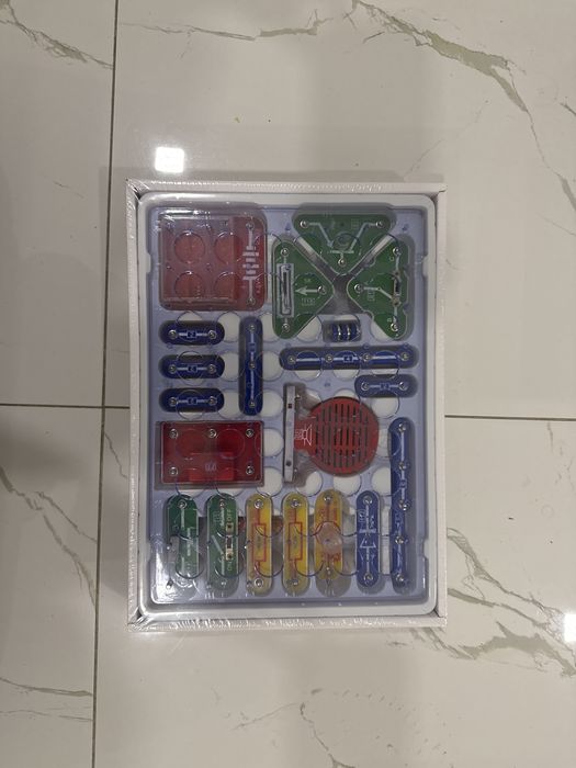 Електроний конструктор повністью новий !