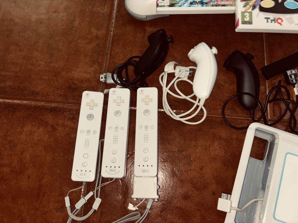 Nintendo Wii com acessorios