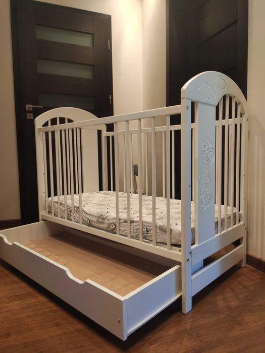 Łóżeczko z szufladą 60x120 żyrafka