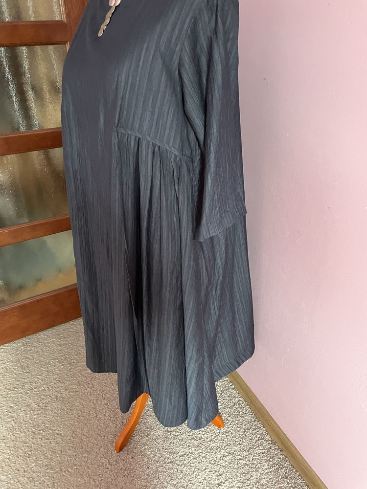 Delikatna sukienka mgiełka Wendy Trendy 40/42/44/46