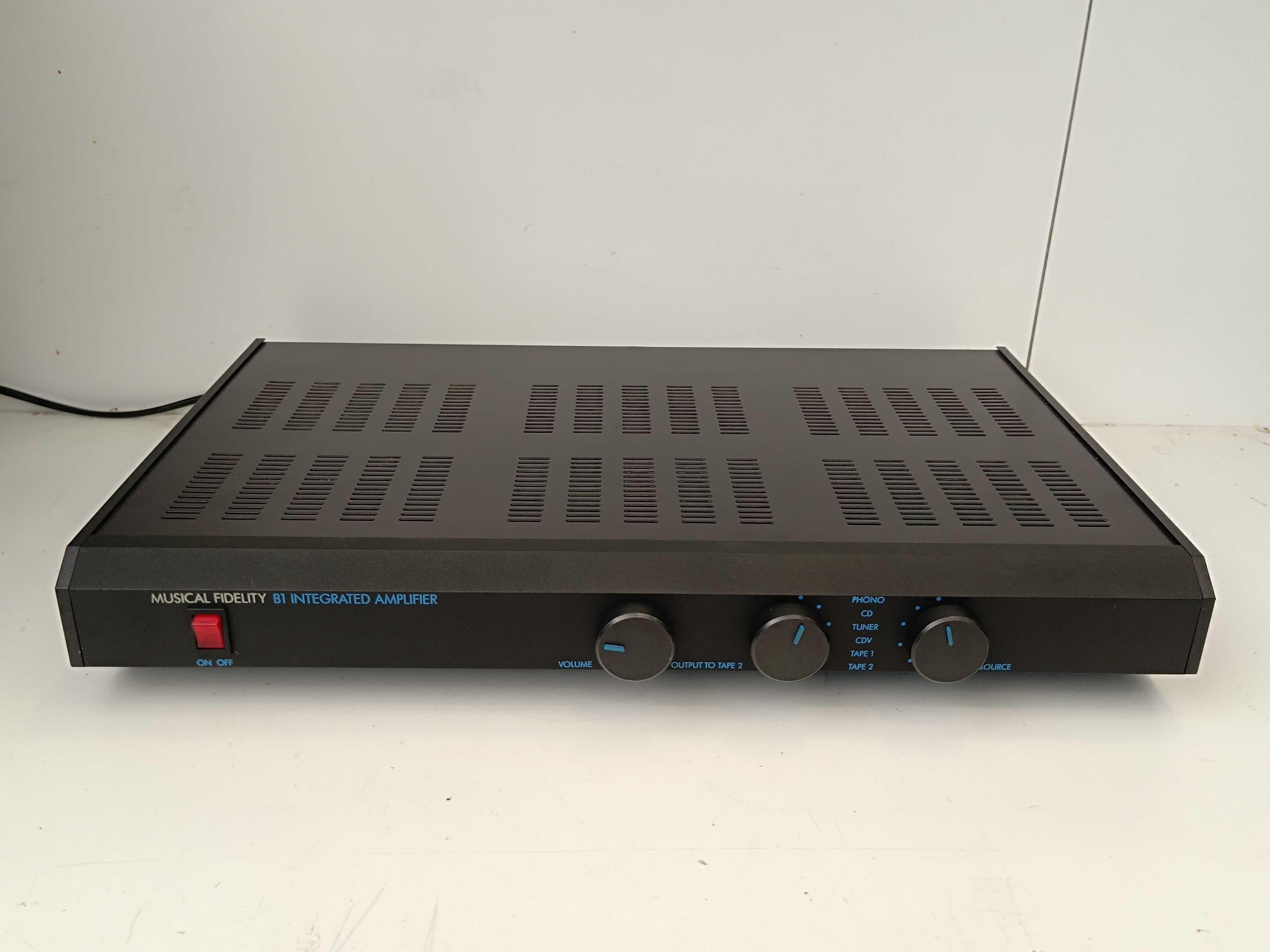 Amplificador Integrado Musical Fidelity B1 – Impecável – Som Autêntico