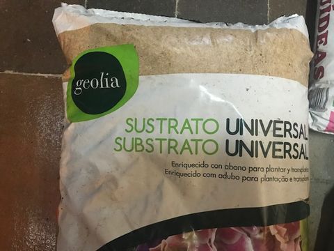 Sustrato universal GEOLIA 20L