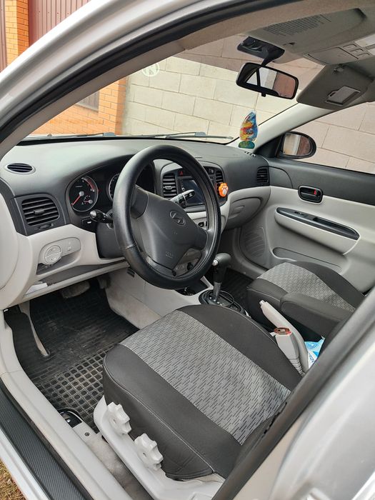 Hyundai Acccent  Avtomat.