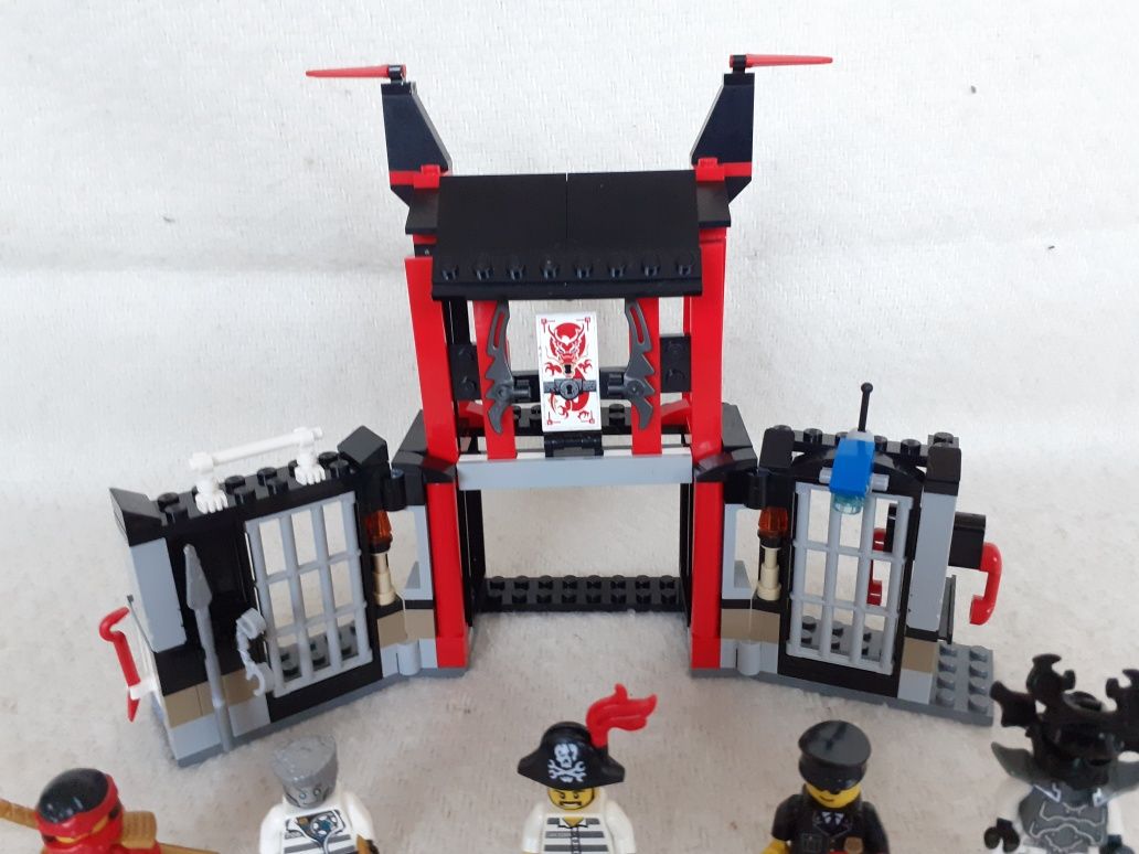 Lego Ninjago 70591 - Ucieczka z więzienia Kryptarium