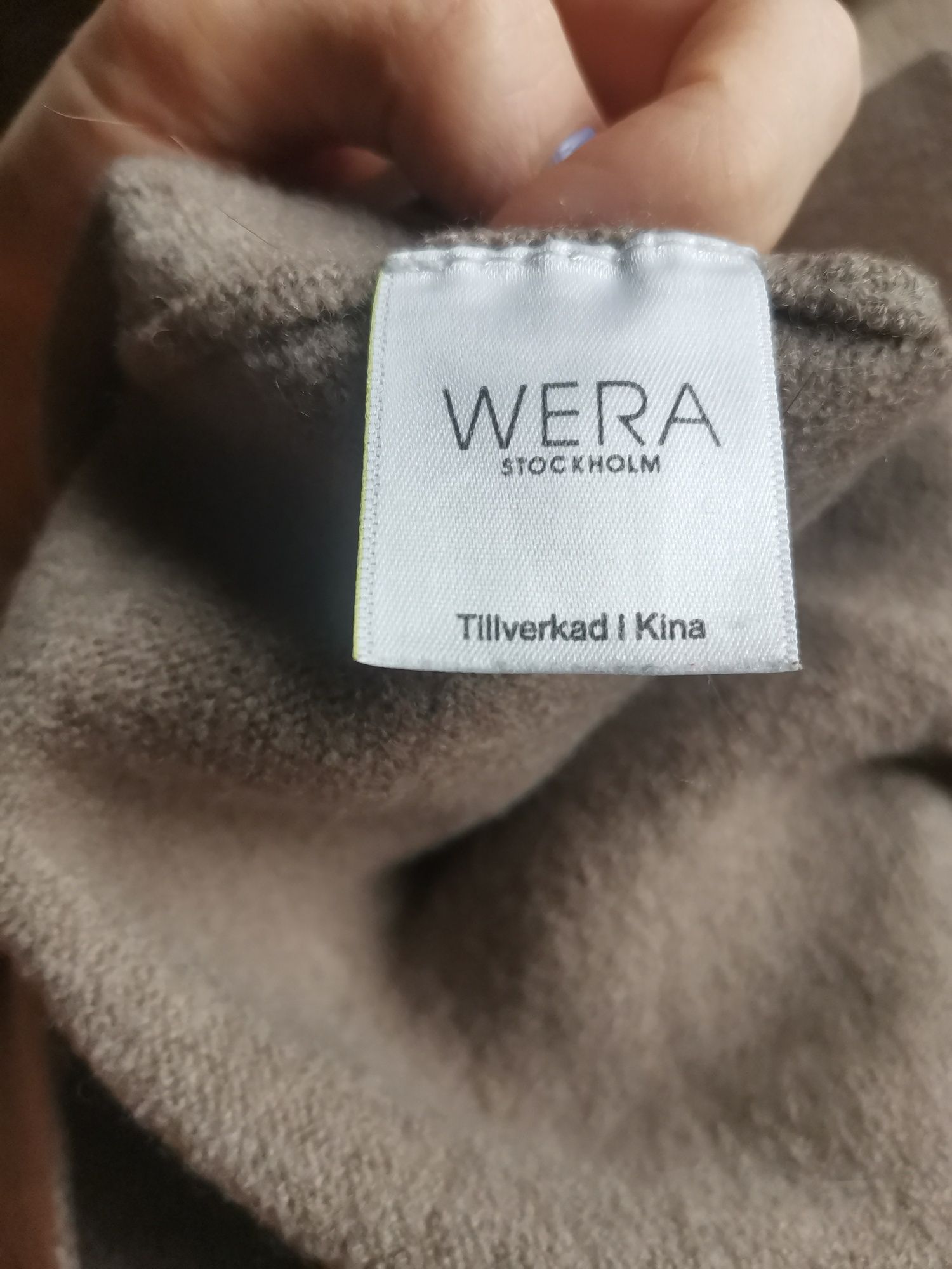 Wełniany skandynawski prosty sweter XS