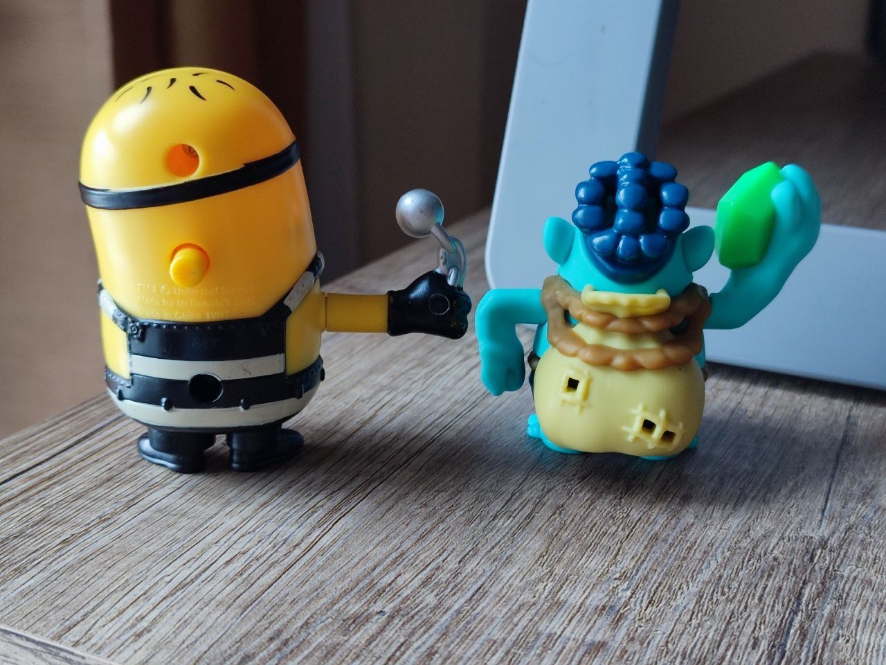 Zestaw zabawki figurki McDonald's despicable me minionki