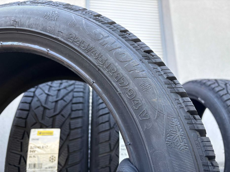 4szt NOWE! zimowe 225/45R17 Kormoran 94V produkcja 2025rok! 5lat gwar
