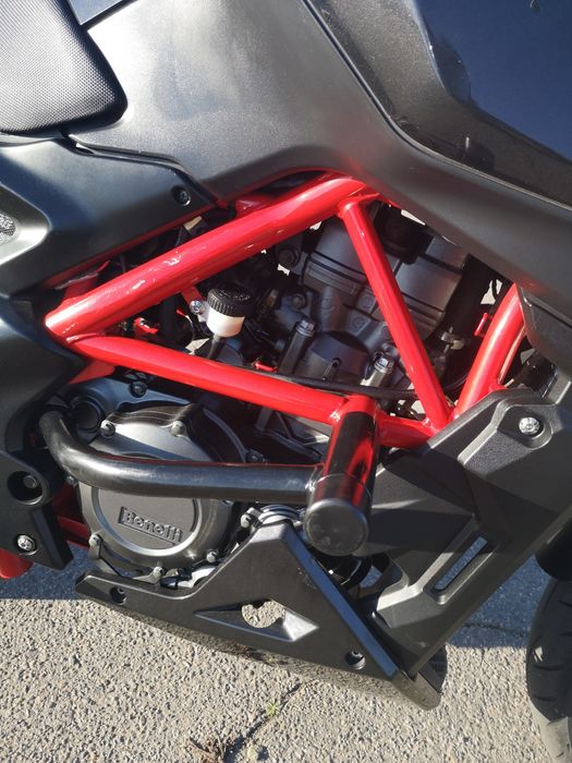 Benelli TNT 250 — живий, маневрений і надійний