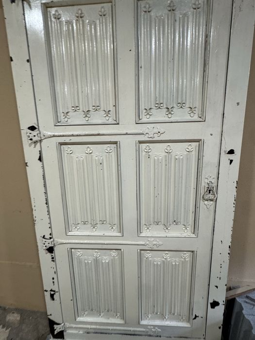 2 Portas antigas com madeira impecavel