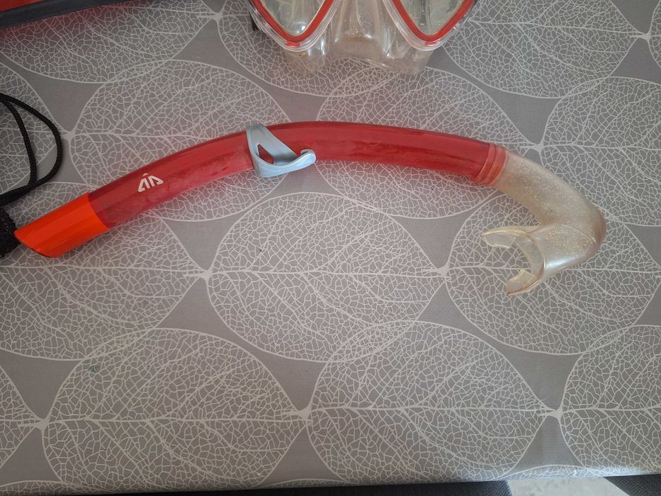 Conjunto snorkeling criança