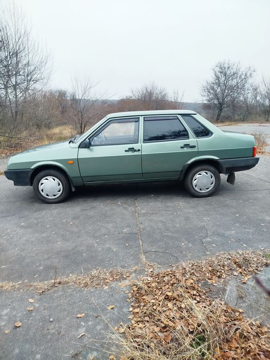 Авто ваз 21099 .