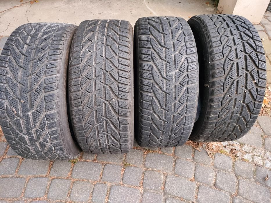 Opony Kormoran SUV Snow 255/45 R20