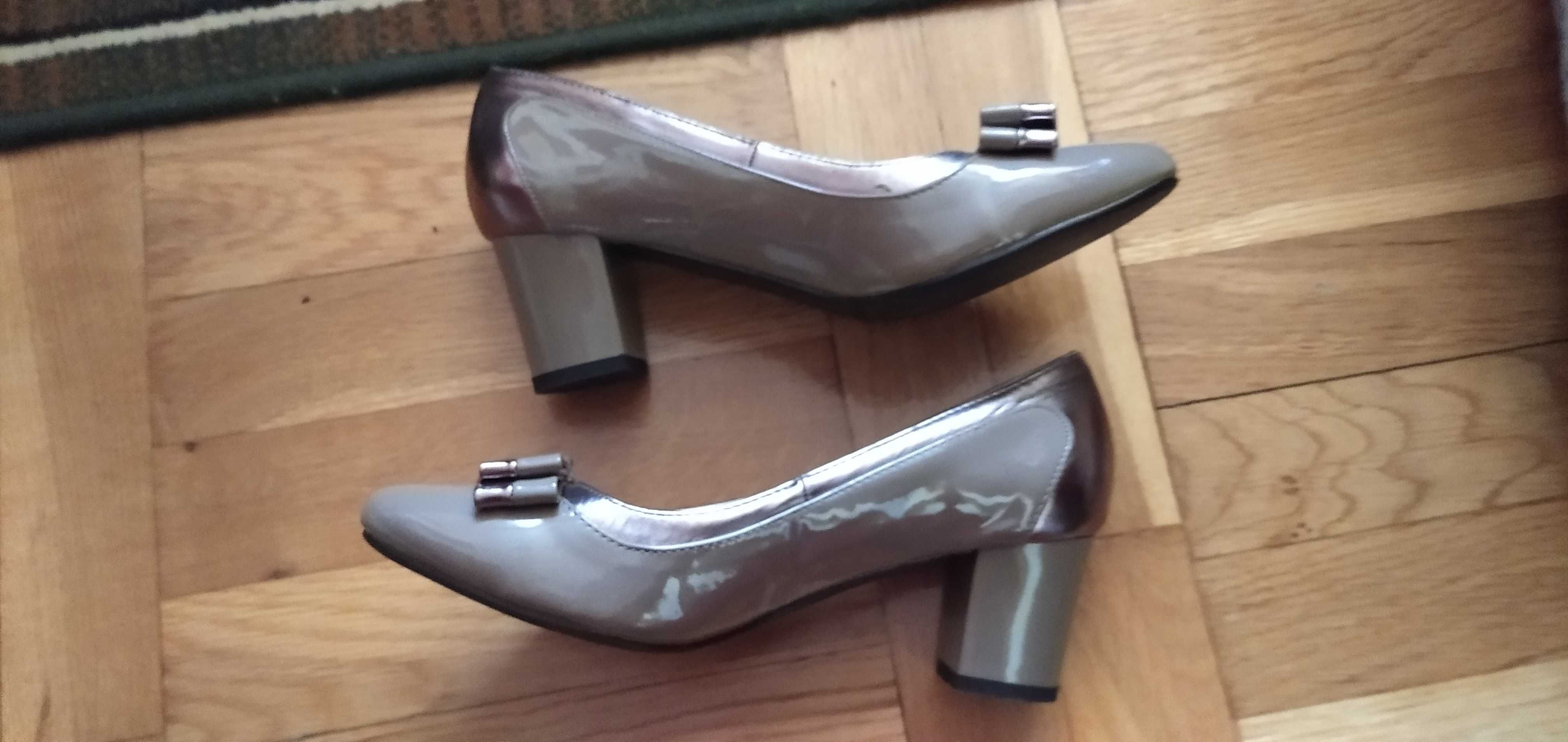 Sprzedam buty damskie, rozm. 37 - NOWE