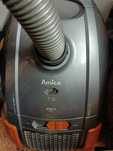 Odkurzacz Amica 900W