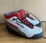 Damskie buty do nart biegowych Fischer, rozmiar 38