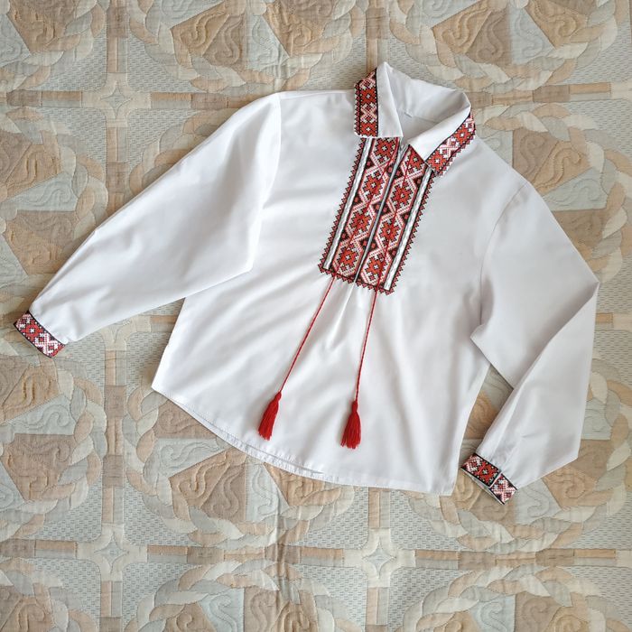 Вишиванка для хлопчика 8-10 років