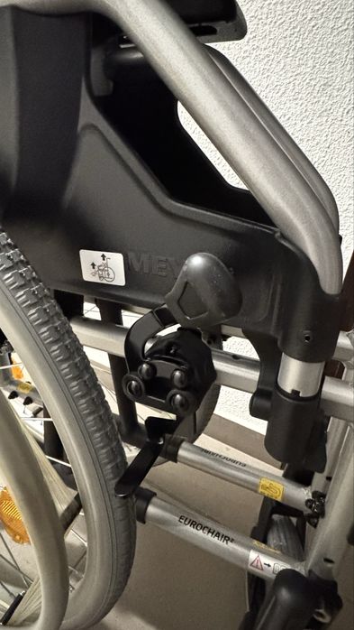 Продам новою инвалидную каляску