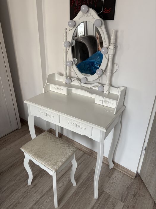 Toaletka do makijażu