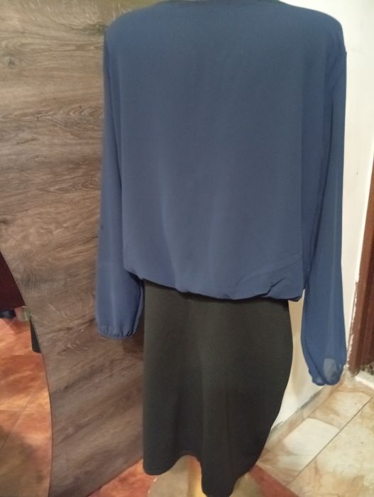 Sukienka  z długim rękawem