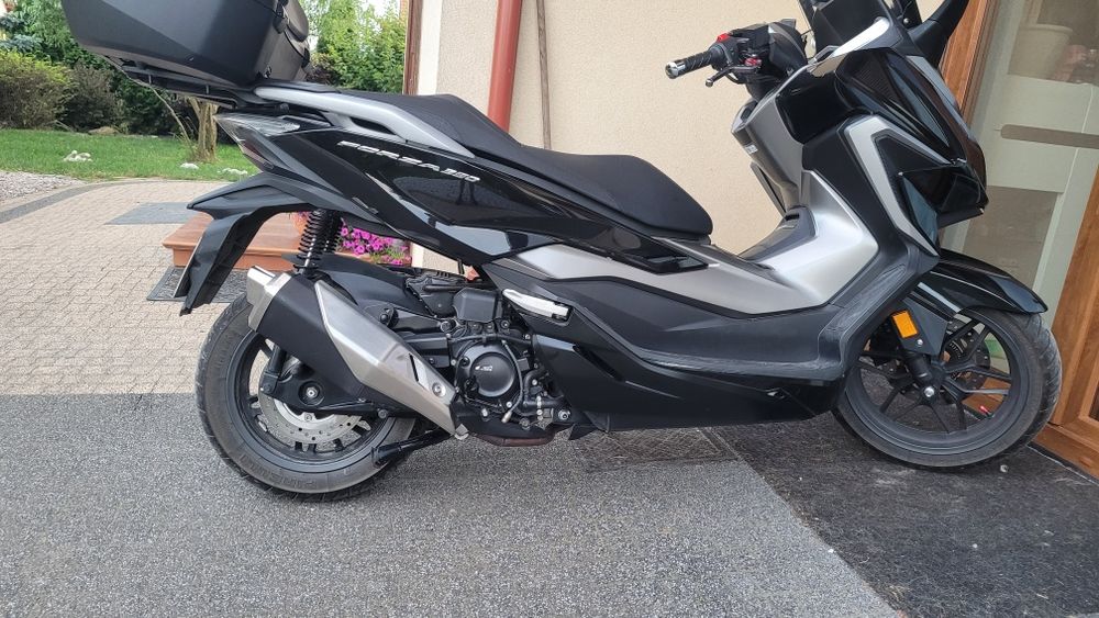 Honda Forza 350 NSS polski salon Wrocław bezwypadkowy nowa opona serwi