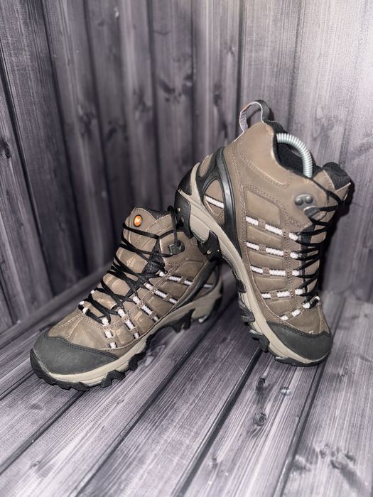 Черевики MERRELL 'Outland Mid' Waterproof/р.37