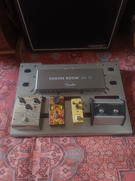 Fender Engine Room  12 - Pedalboard - Cabinet - Pedais - Hardcase