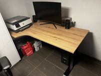 Biurko z elektryczną regulacją wysokosci 160 cm