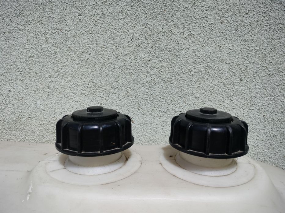 Sprzedam ZBIORNIK 2000l