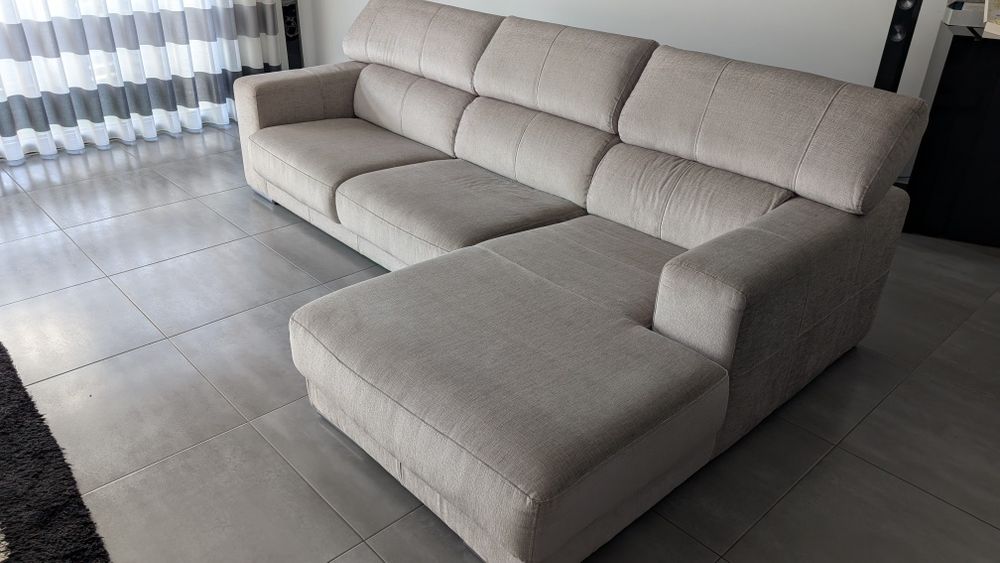 Sofá cinza com Chaise Longue
