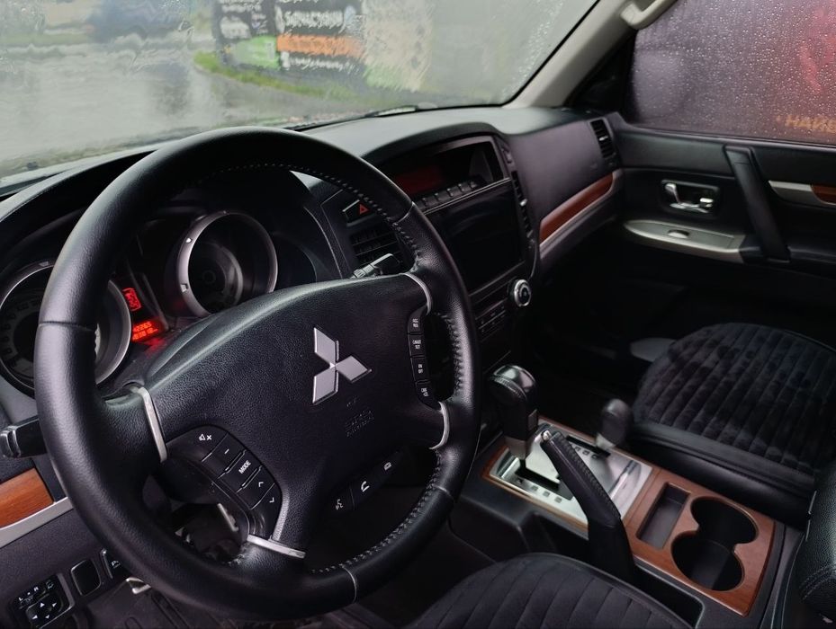 Продам  Паджеро Вагон4 турбодизель 3.2  200л.с или обмен!