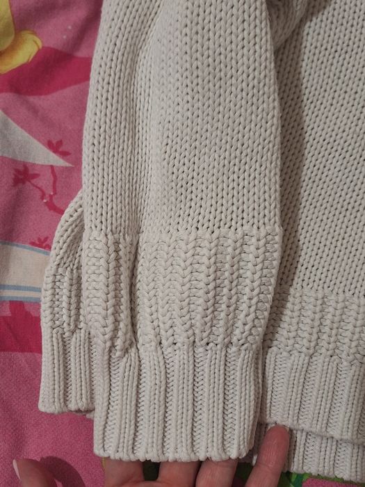 Крутий светр від Zara