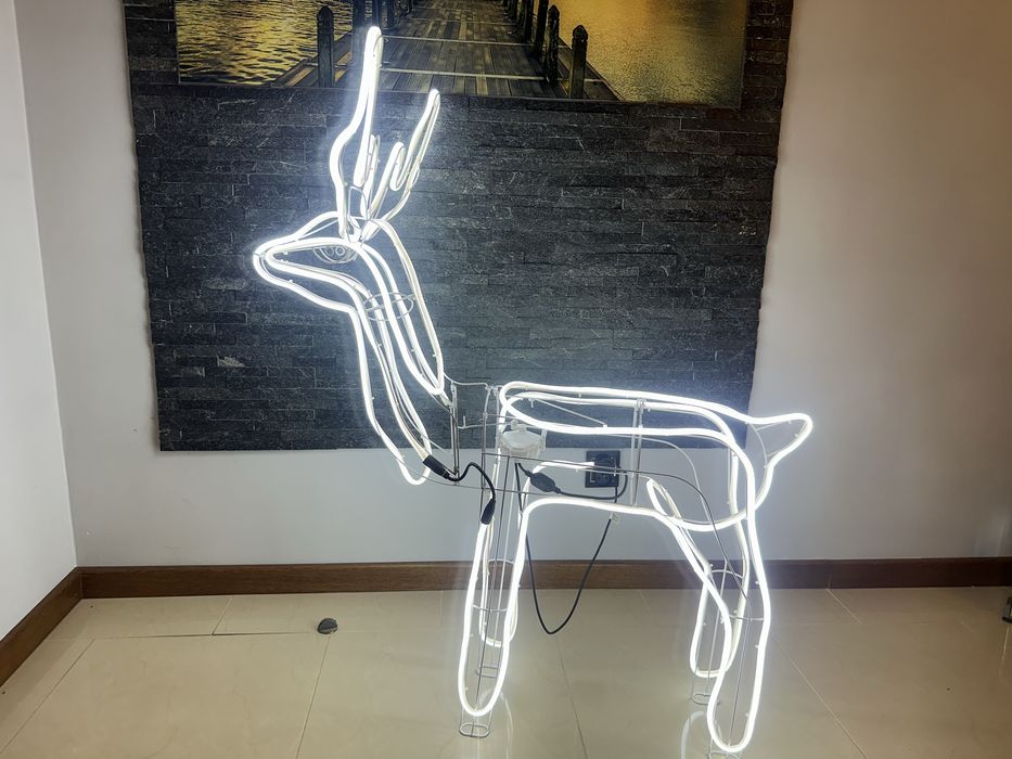 Renifer led neonowy XXL rusza głową nowy świąteczny 120cm duży efekt