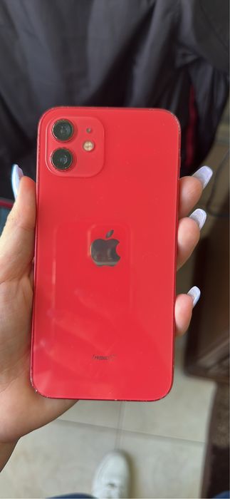 Iphone 12 vermelho