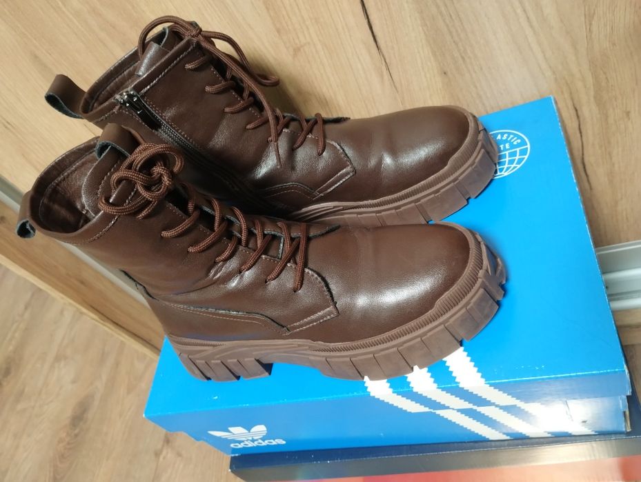 Шкіряні ботінки 37р, 24 см.