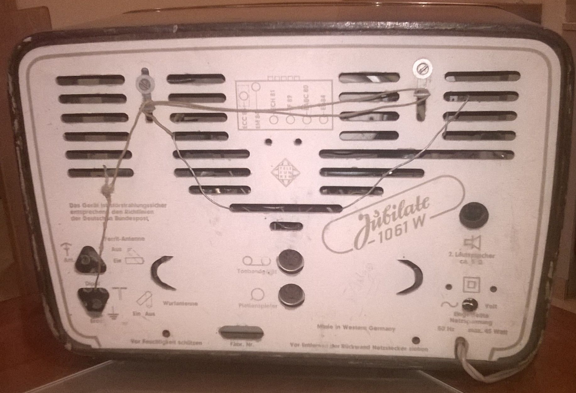 Radio antigo Telefunken Jubilate 1061w