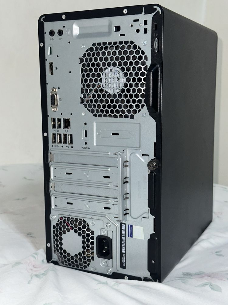 PC Desktop I7 8GB RAM SSD / HDD