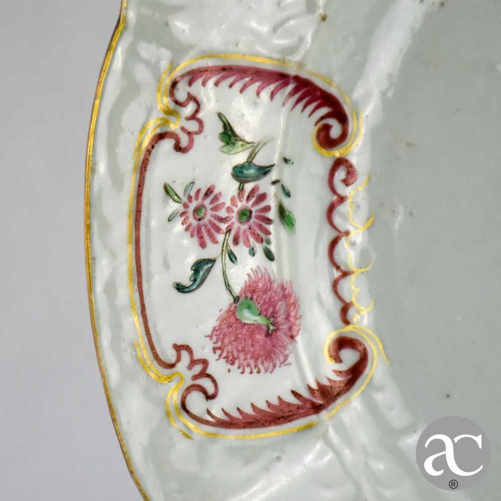 Prato porcelana da China, modelo Meissen, período Qianlong, séc. XVIII