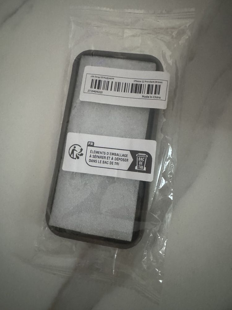 etui iphone 12 pro