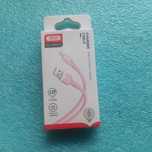 Różowy kabel USB do iPhone