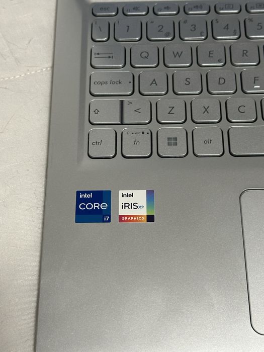 Portátil ASUS F515EA - Como Novo