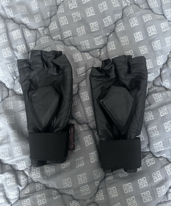 Рукавиці для карате