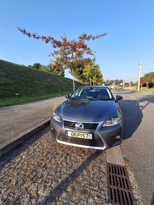 Um só dono Lexus CT200h