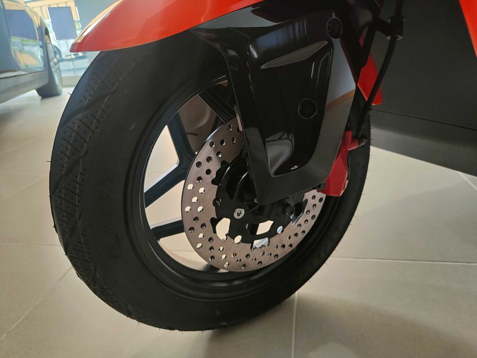 SCOOTER ELÉTRICA SEM CARTA XEC SIMON 24 e 24