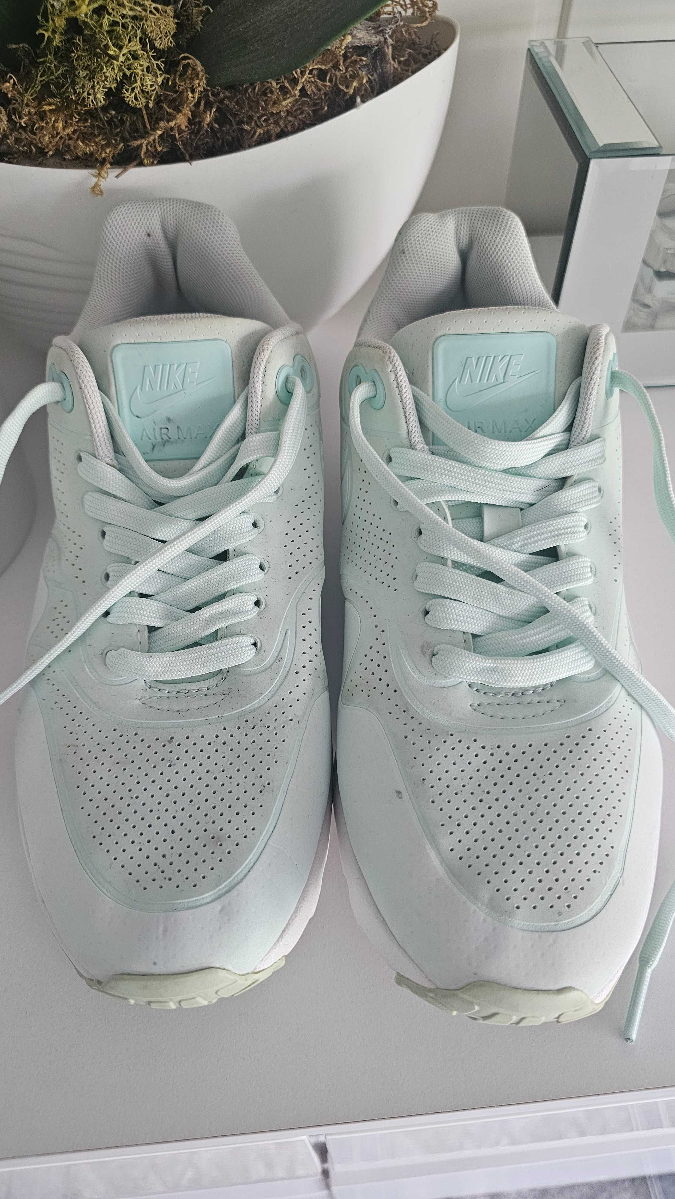 Buty damskie mietowe nike air max